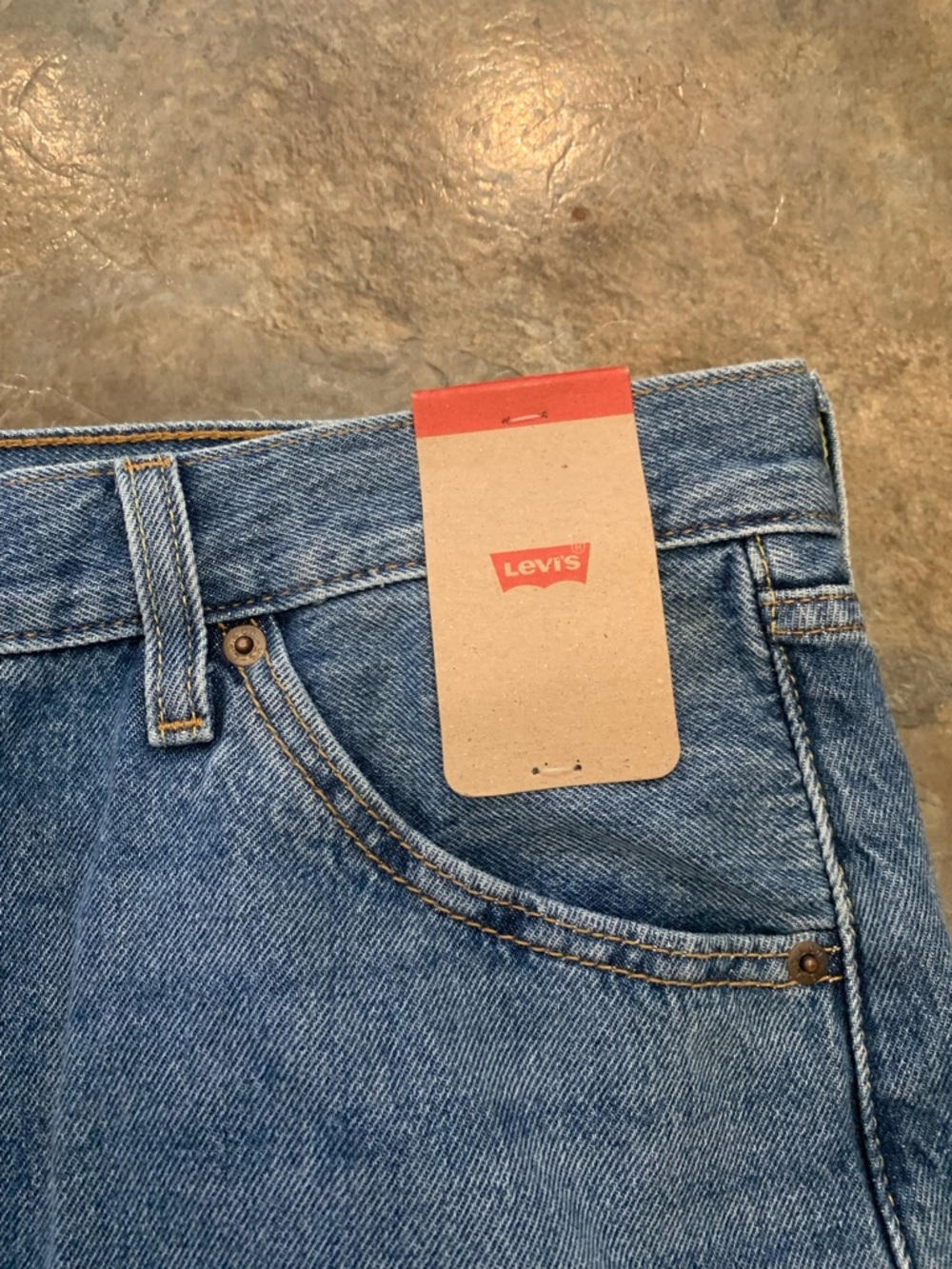 Levi’s jean skirt, size 32, NWT - Picture 4 of 4